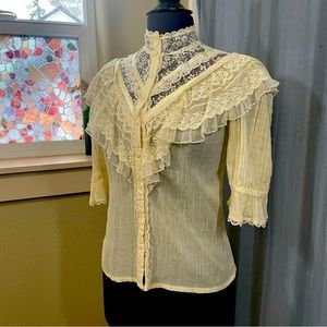 Beautiful Vintage Gunnies Blouse Gunnie Sax